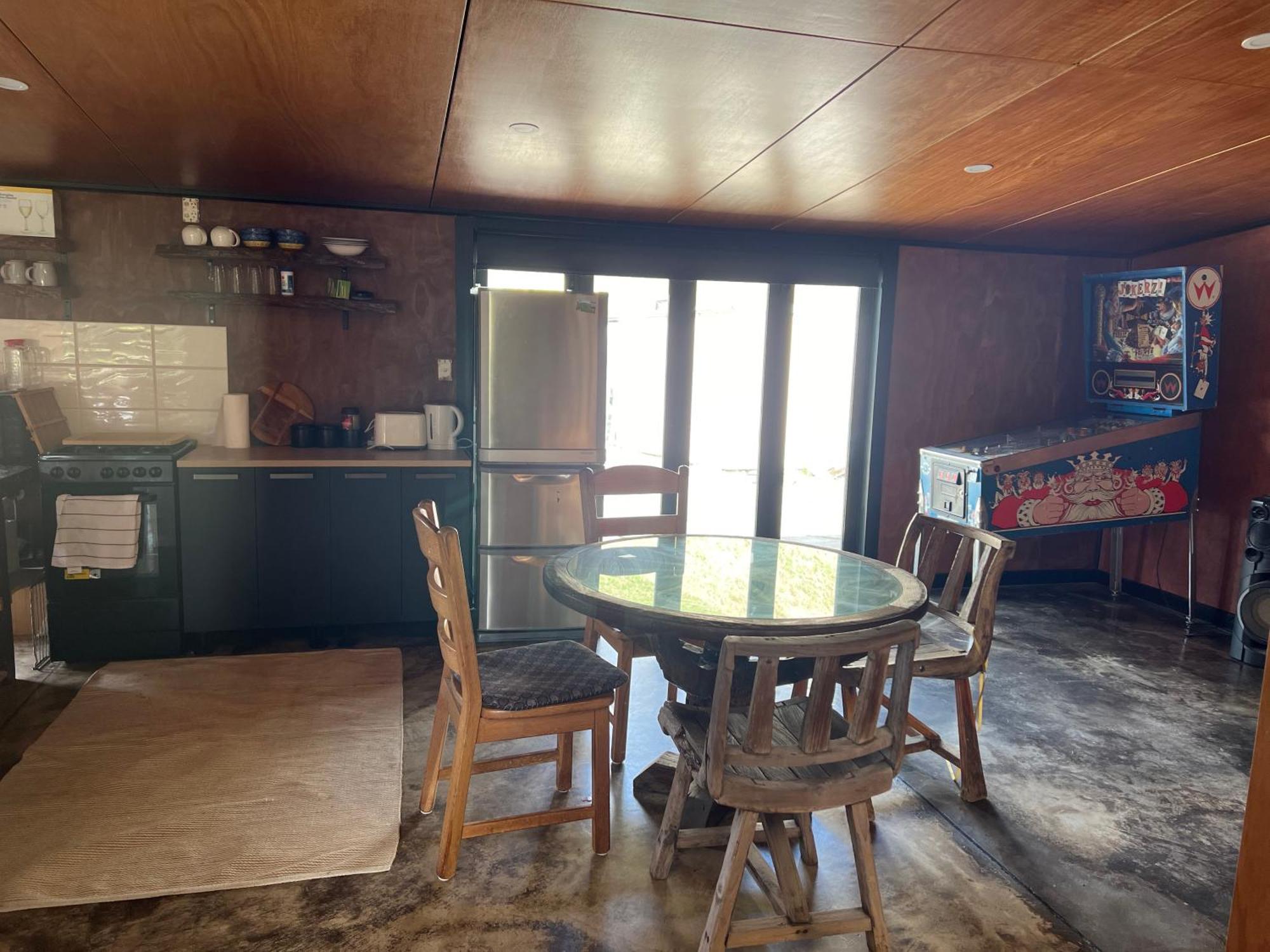 Wainui  Self Contained Open Shed Space מראה חיצוני תמונה