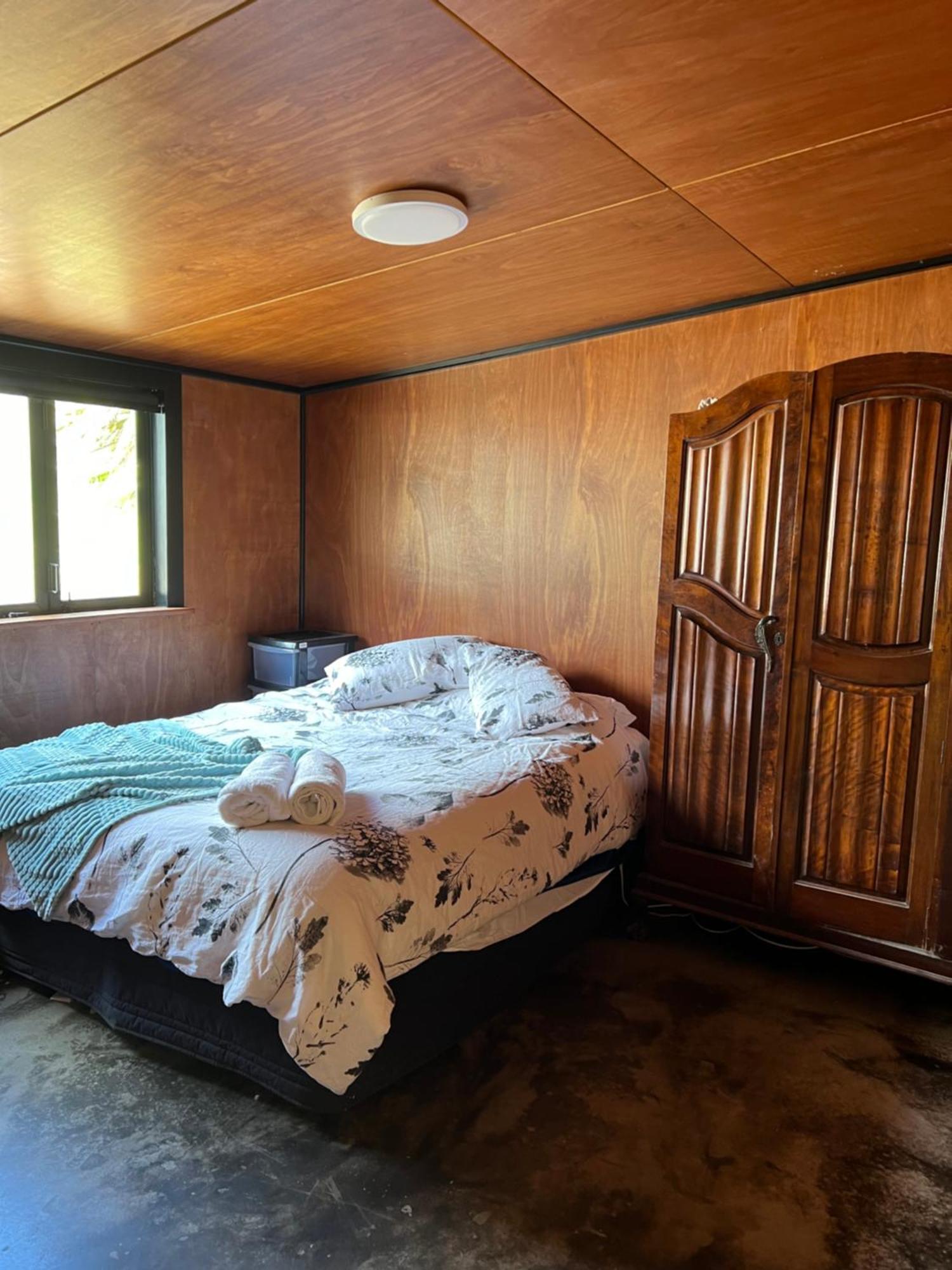Wainui  Self Contained Open Shed Space מראה חיצוני תמונה